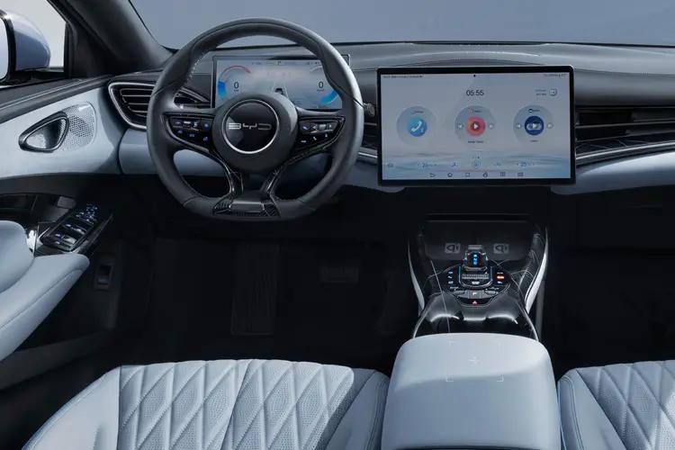 3749994 390kW Excellence AWD 83kWh 4dr Auto