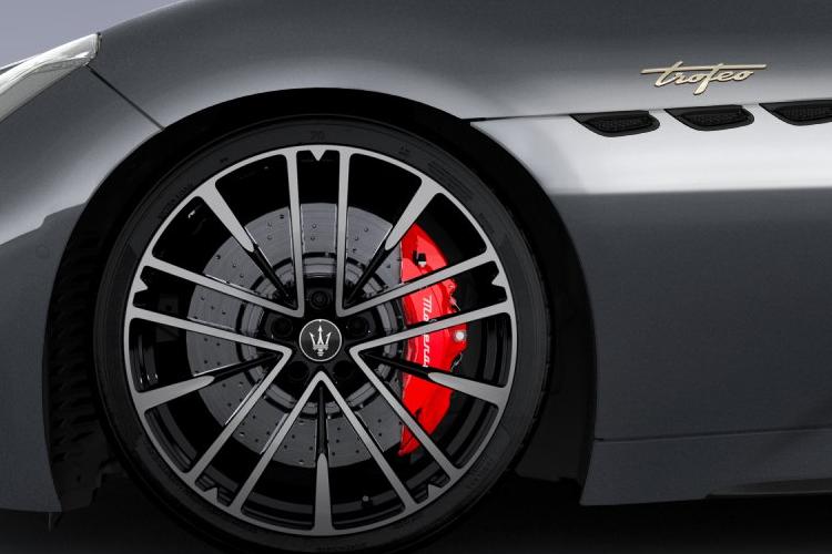 4050746 560kW Folgore 92kWh 2dr Auto