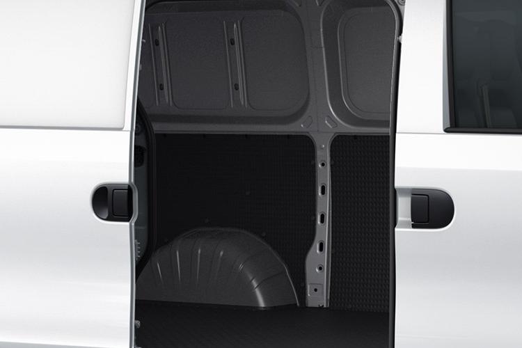 3943497 120kW H2 Van 64kWh Auto